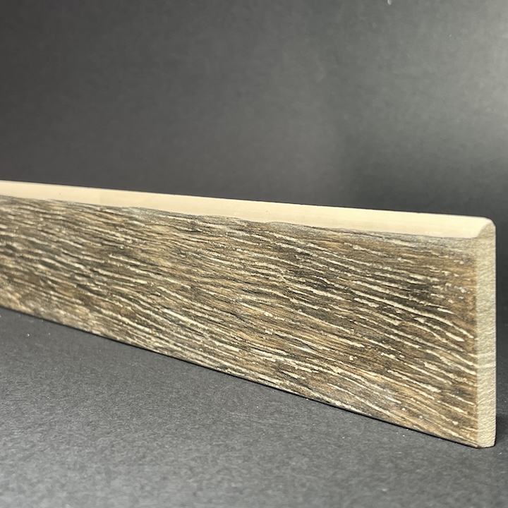Sockelleiste aus Holzchalet-Kirschporzellan, H. 6 cm x L. 90 cm