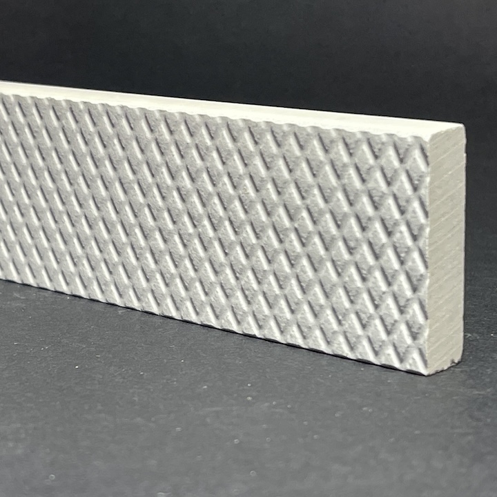 Sockelleiste aus weißem Porzellan von Uni Carrè, H. 3,8 cm x L. 40 cm