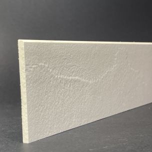 Sockelleiste aus weißem Materica-Porzellan, H. 8 cm x L. 39,5 cm