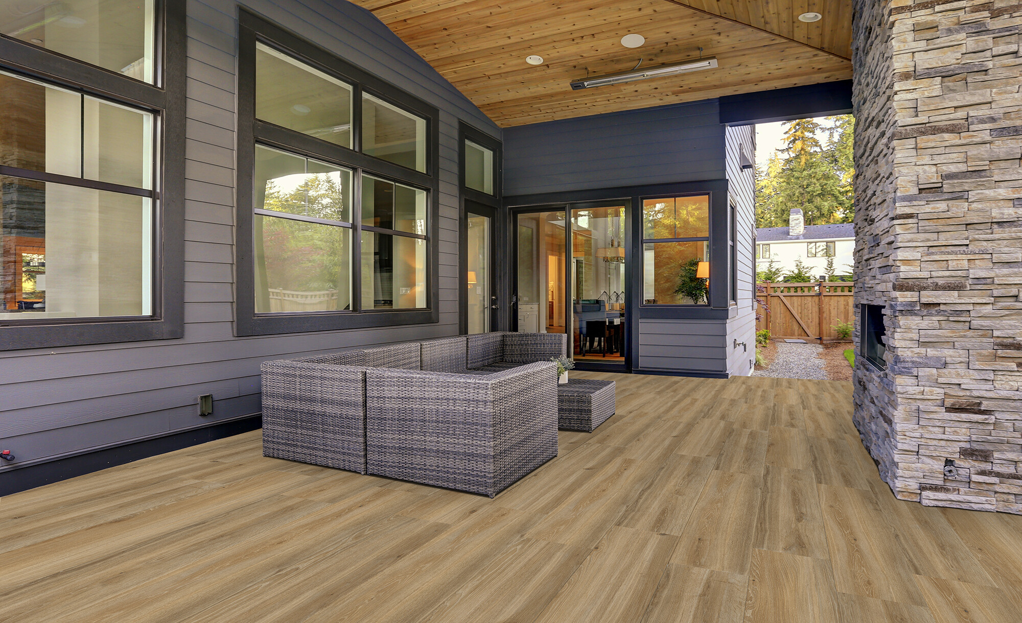 Rutschfeste Feinsteinzeugfliese in Honigholzoptik 20X120 - Ewko1449